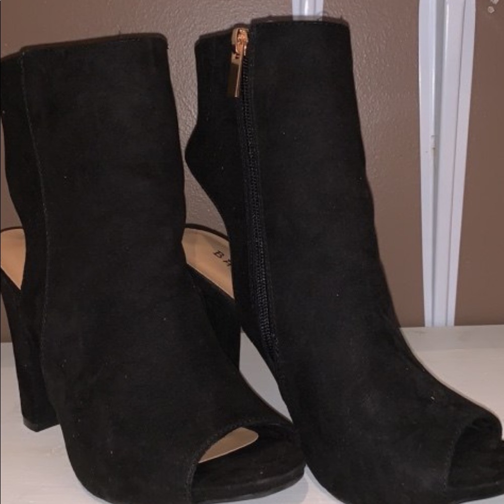 Black heels